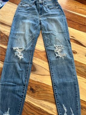 Judy Blue Medium Blue Distressed Skinny Jeans sz 3/26 like new